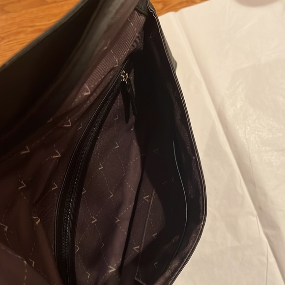 EUC Vince Camino Black Leather Clutch Gold Hardware - Picture 7 of 13